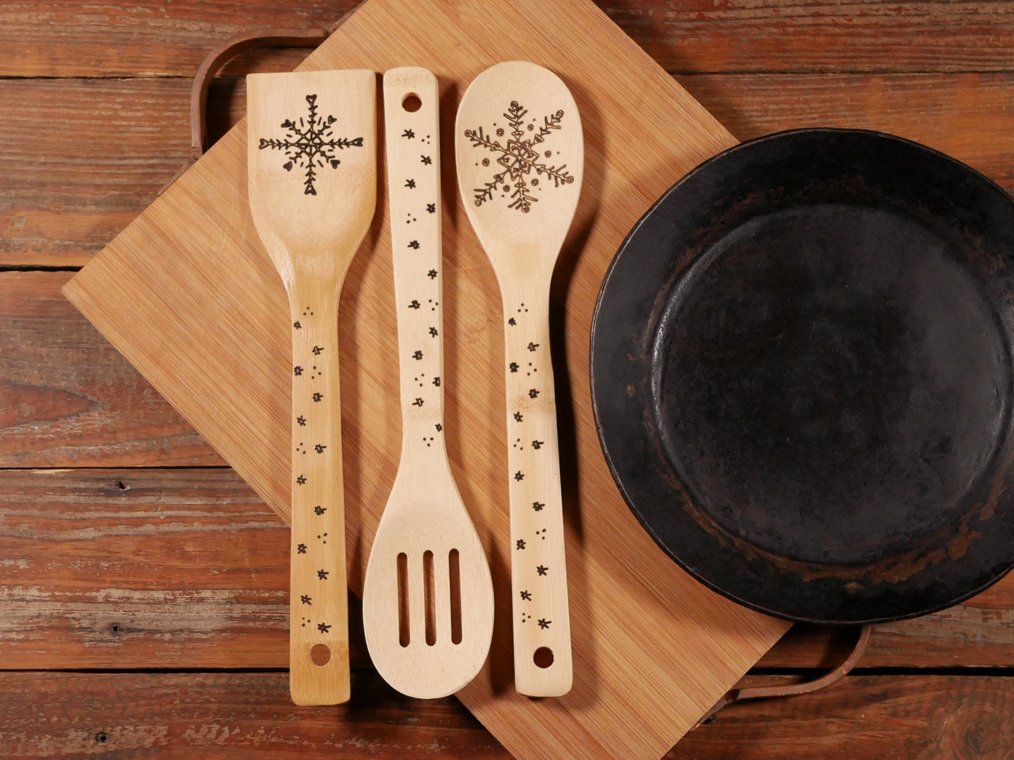 Wood Burned Snowflake Spoon Set * Winter Spoon * Wood Spoon Set * Wood Burned Spoons *Laser Engraved Spoons *Engraved Wood Spoon * Christmas