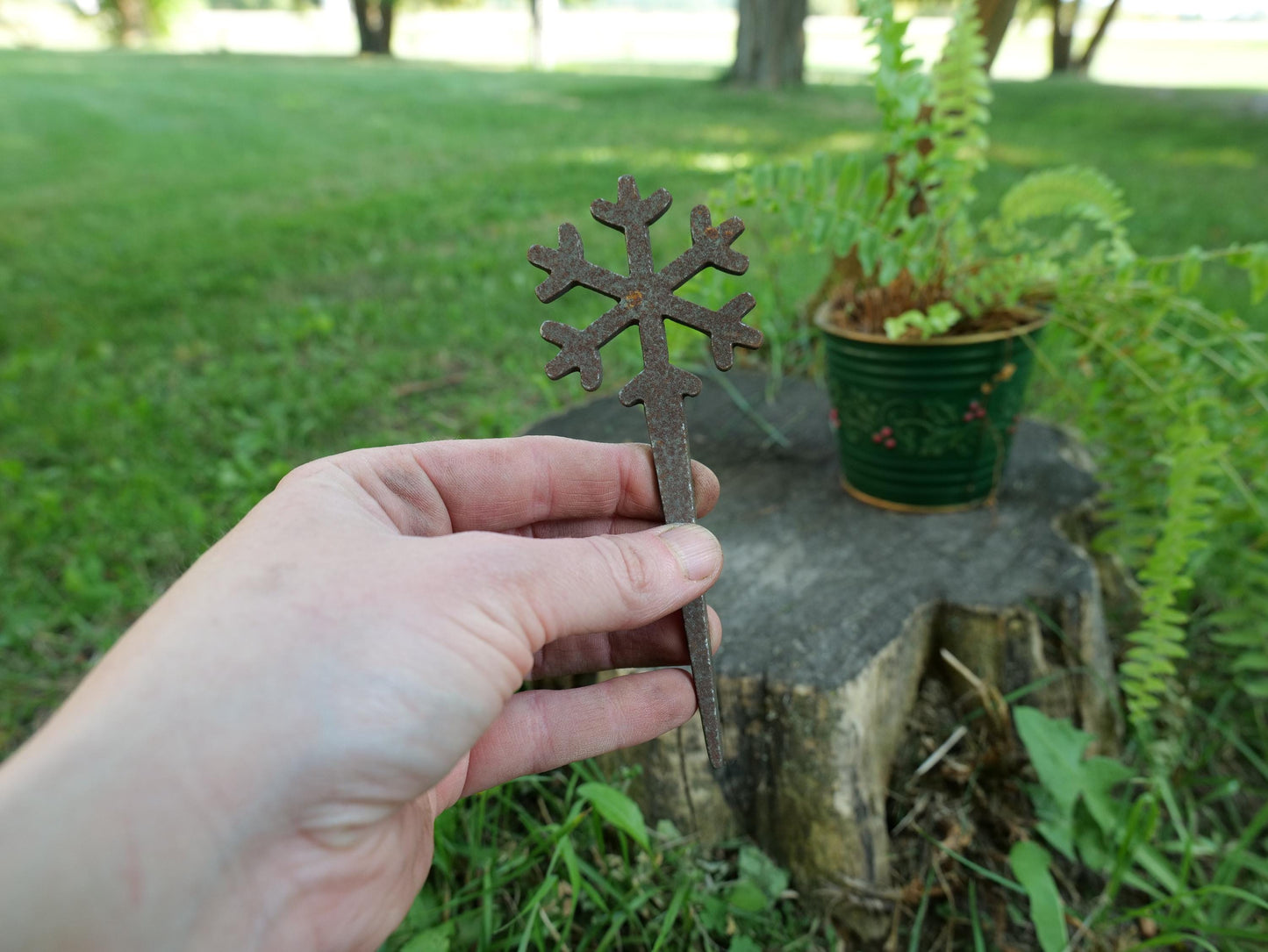 Snowflake Metal Planter Decoration * Garden Stake * House Plant Decorations* Outdoor Stake Decorations * Fairy Garden Accessories * Plant