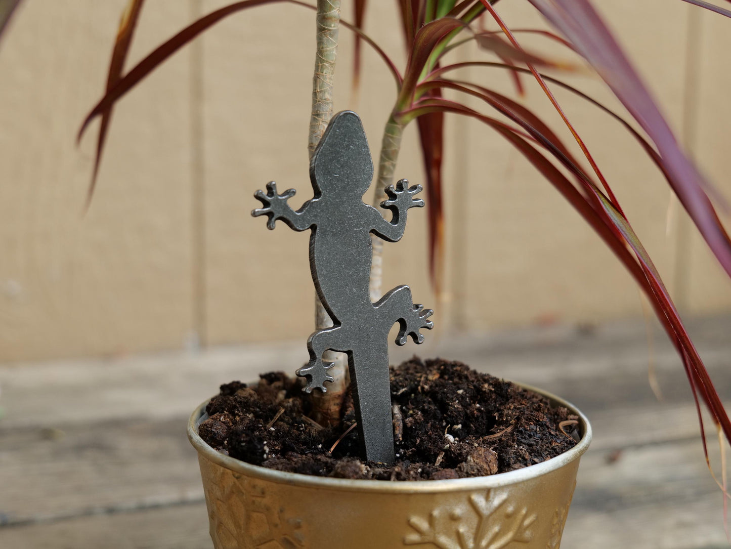 Gecko Metal Planter Decoration * Garden Stake * House Plant Decorations* Outdoor Stake Decorations * Fairy Garden Accessories * Lizard