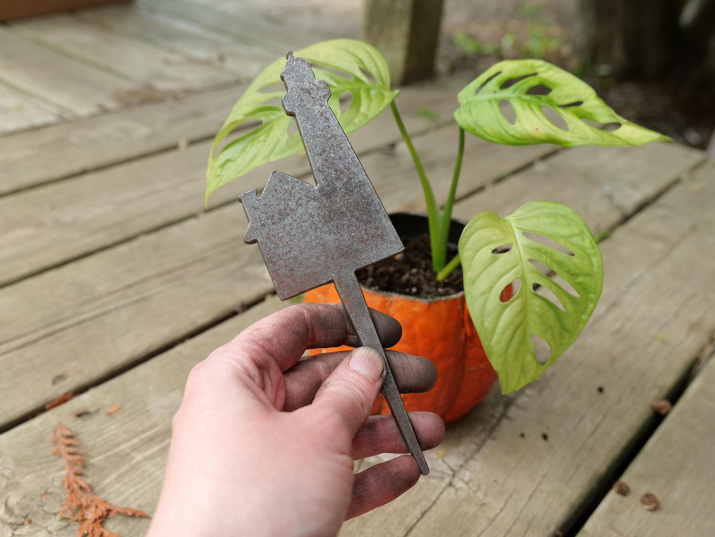 German Anvil Metal Planter Decoration * Garden Stake * House Plant Decorations* Outdoor Stake Decorations *Fairy Garden Decor * Gardener