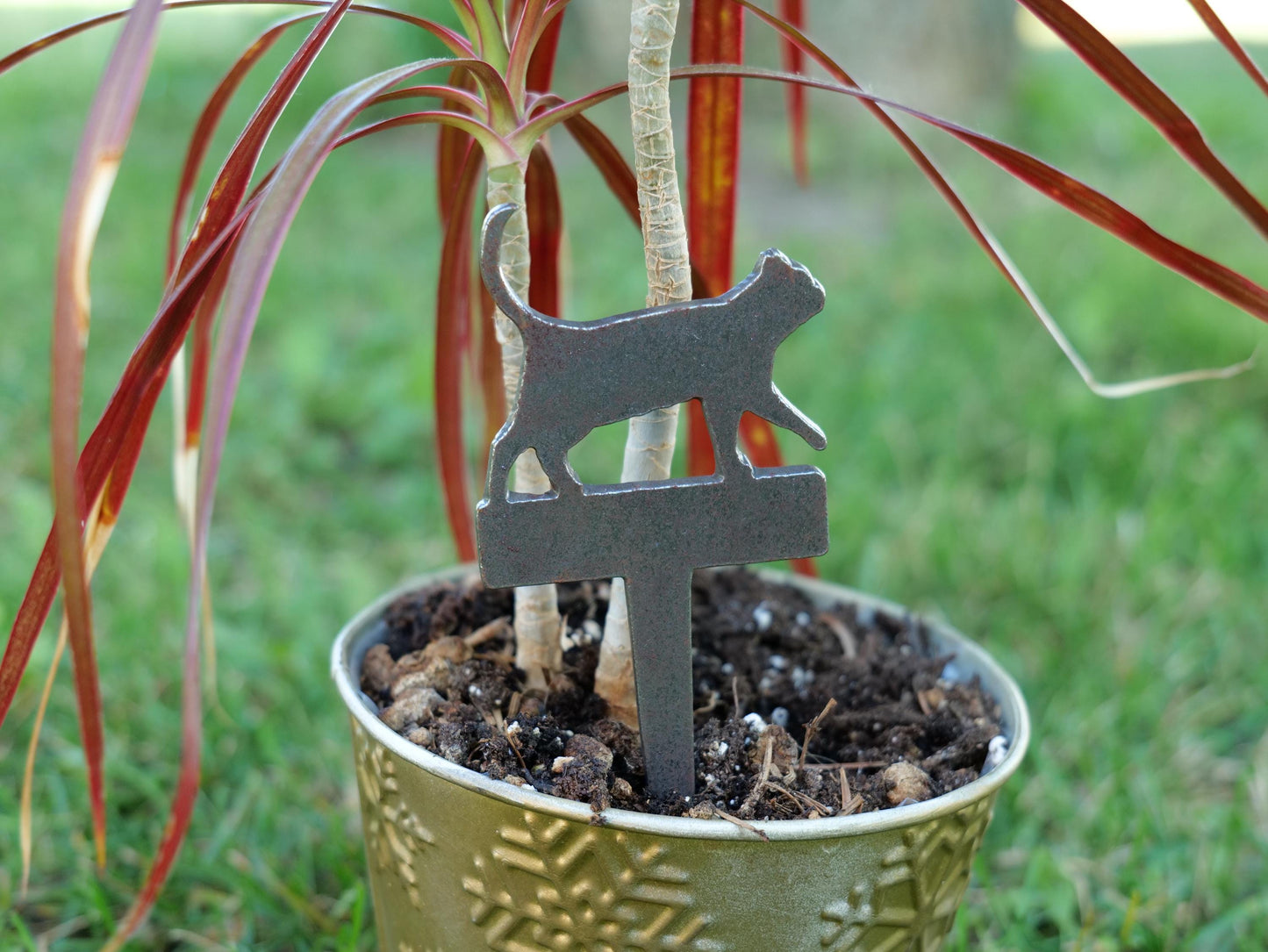 Apple Garden Stake * Metal Planter Decoration * House Plant Decorations* Outdoor Stake Decorations * Fairy Garden Accessories * Farm