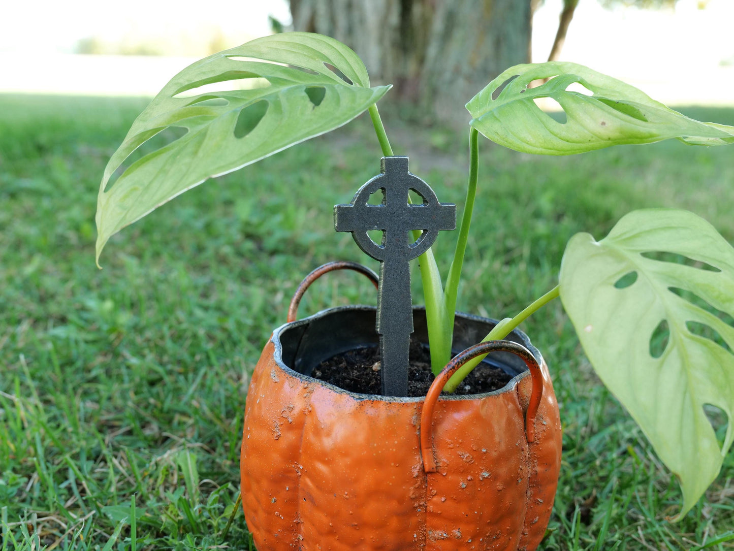 Apple Garden Stake * Metal Planter Decoration * House Plant Decorations* Outdoor Stake Decorations * Fairy Garden Accessories * Farm