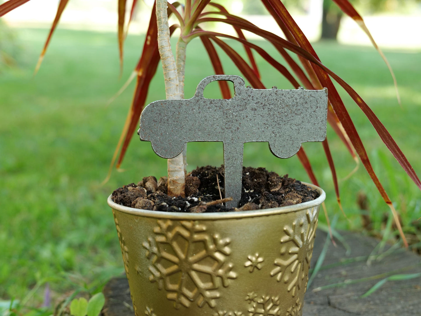 Truck Metal Planter Decoration * Garden Stake * House Plant Decorations* Outdoor Stake Decorations * Fairy Garden Accessories * Plant
