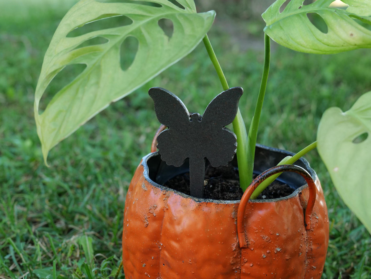 Apple Garden Stake * Metal Planter Decoration * House Plant Decorations* Outdoor Stake Decorations * Fairy Garden Accessories * Farm