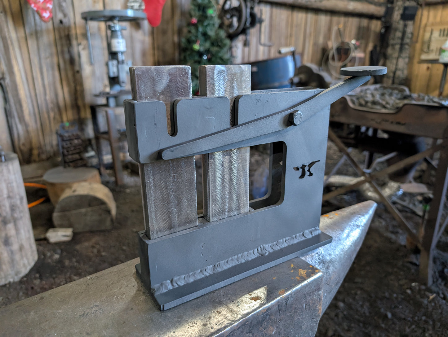 Double Bay Guillotine Tool ASSEMBLED