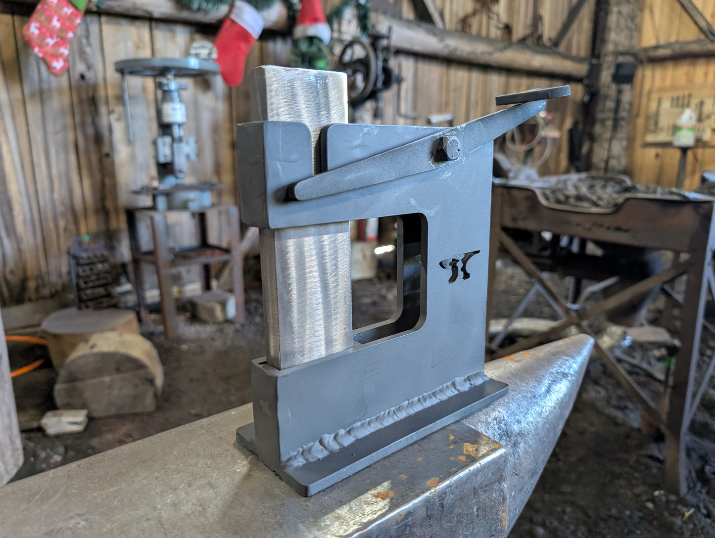 Single Bay Guillotine Tool ASSEMBLED