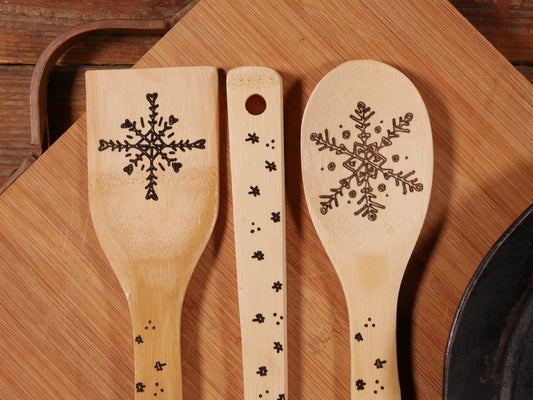Wood Burned Snowflake Spoon Set * Winter Spoon * Wood Spoon Set * Wood Burned Spoons *Laser Engraved Spoons *Engraved Wood Spoon * Christmas