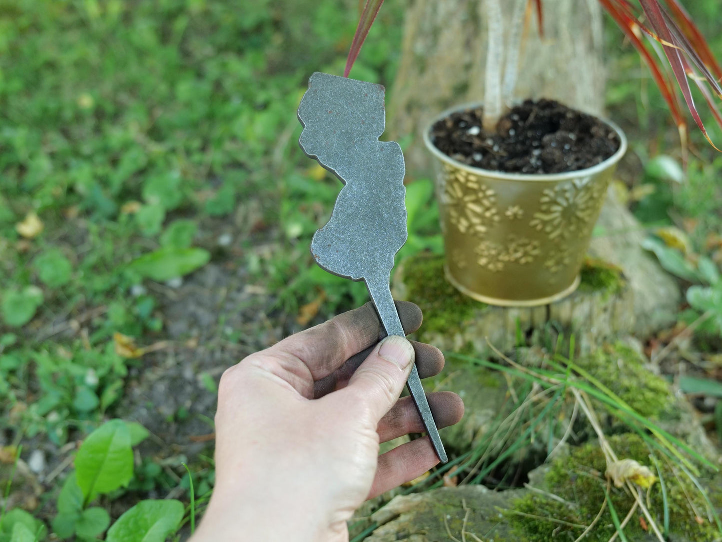 Apple Garden Stake * Metal Planter Decoration * House Plant Decorations* Outdoor Stake Decorations * Fairy Garden Accessories * Farm