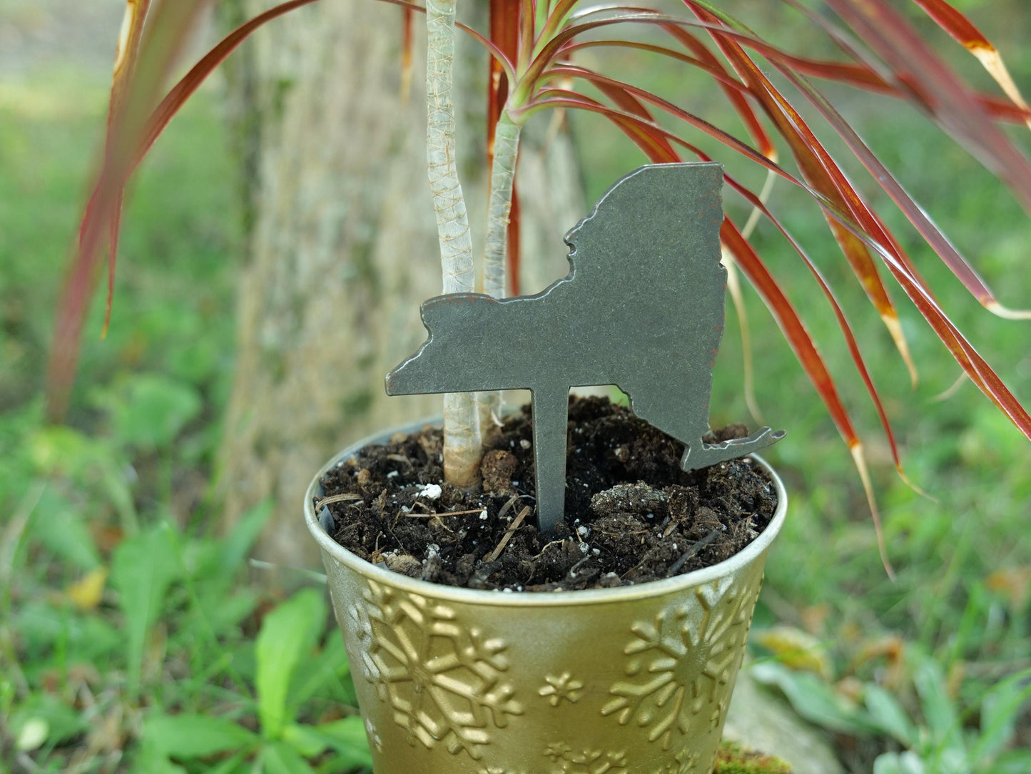 Apple Garden Stake * Metal Planter Decoration * House Plant Decorations* Outdoor Stake Decorations * Fairy Garden Accessories * Farm