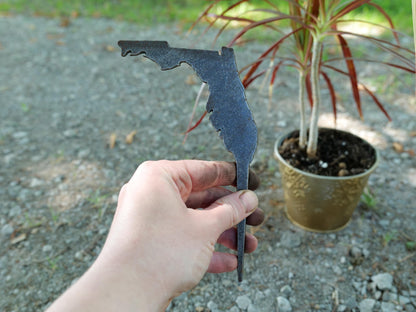 Apple Garden Stake * Metal Planter Decoration * House Plant Decorations* Outdoor Stake Decorations * Fairy Garden Accessories * Farm