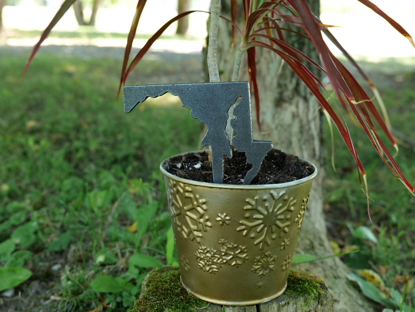 Apple Garden Stake * Metal Planter Decoration * House Plant Decorations* Outdoor Stake Decorations * Fairy Garden Accessories * Farm