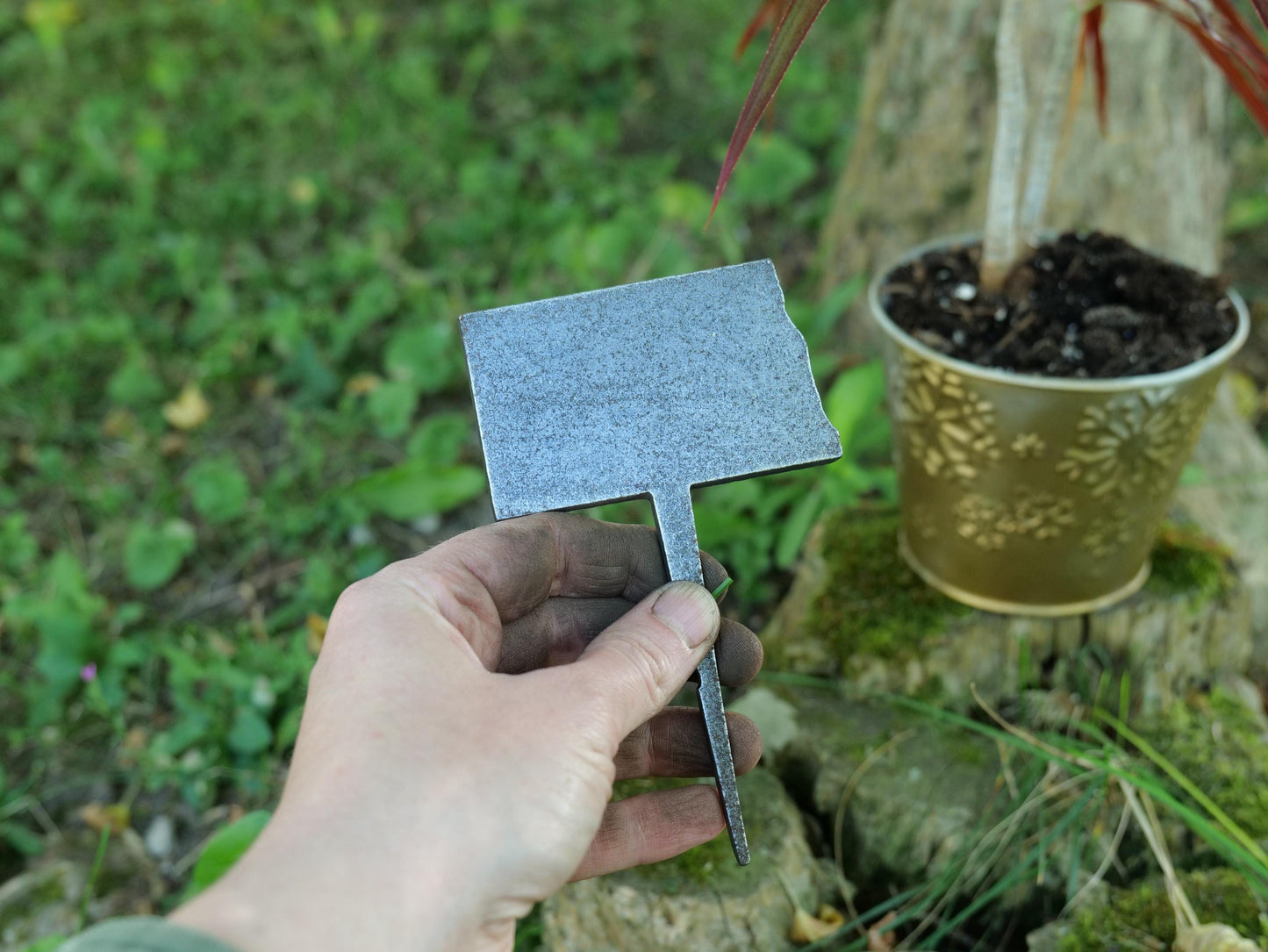 Apple Garden Stake * Metal Planter Decoration * House Plant Decorations* Outdoor Stake Decorations * Fairy Garden Accessories * Farm