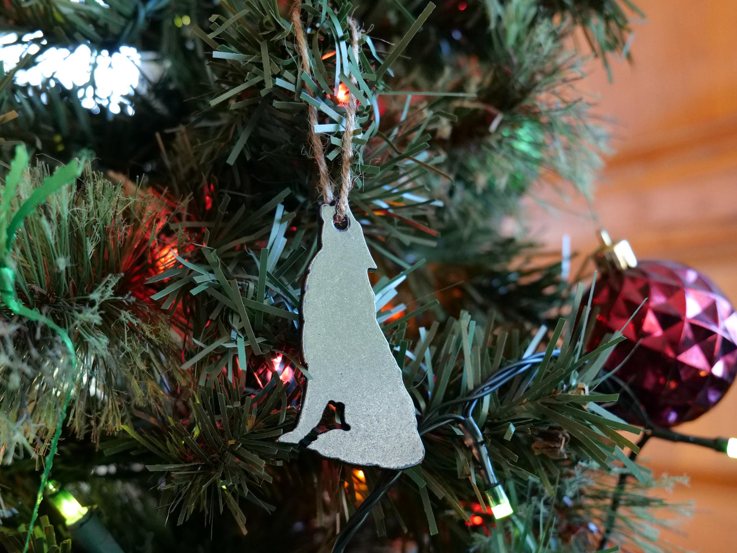 Metal Wolf Ornament * Christmas Decor * Winter Gifts * Wildlife Ornament * Snow Gifts * Wintery Ornament Gift * Woodland Animals