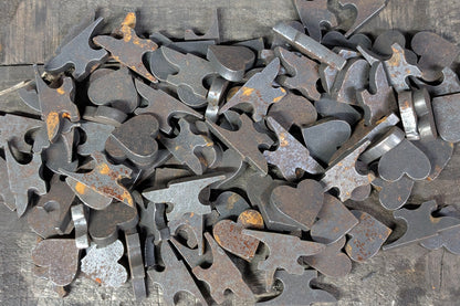 Factory Seconds: 5lbs of Assorted Small Shapes in 1/4" Mild Steel (approx 100 pc)